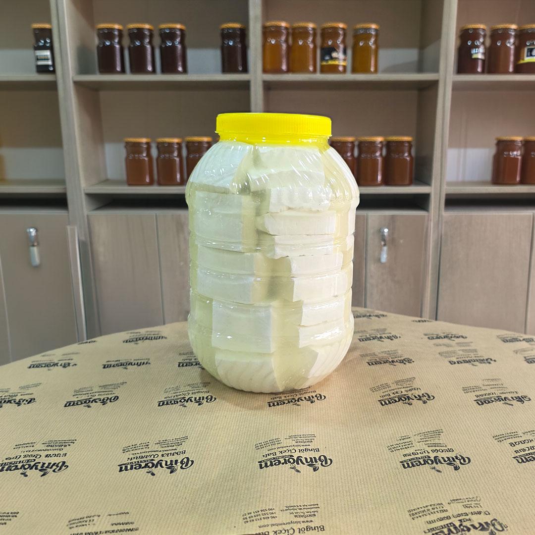 Tam Yağlı Köy Keçi Peyniri (Net 4 kg)